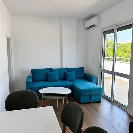 Διαμέρισμα Floor Escape By The Sea Golem (Tirana)